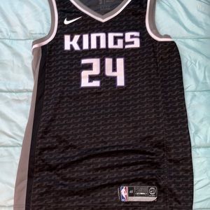 Buddy Heild Sacramento Kings Alternate black jersey